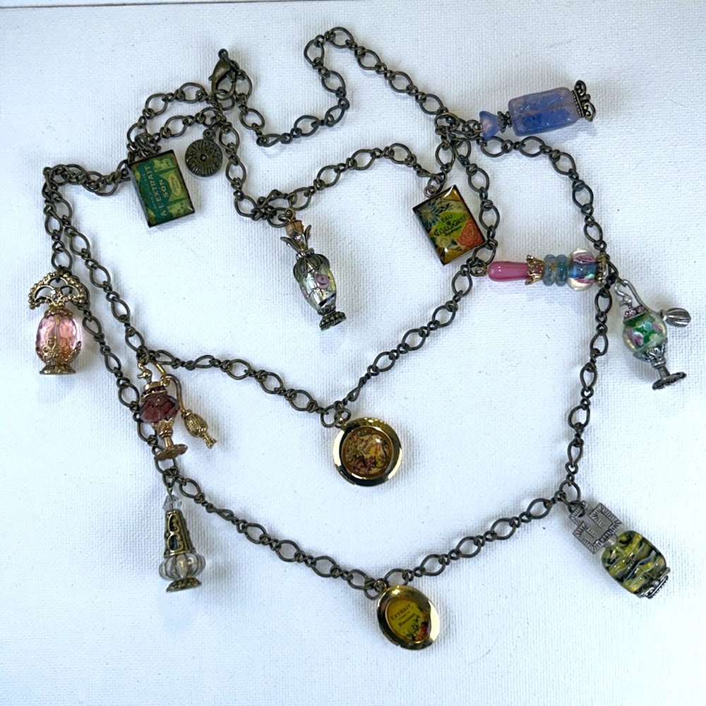NWOT Vintage Designer Sweet Romance Perfume Bottles & Lockets Charm Necklace
